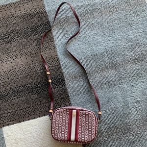 Tory Burch red chain design crossbody